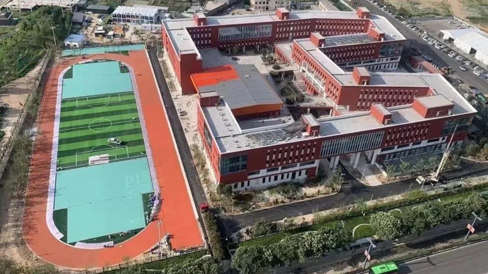 山西建投六建集团承建的吕梁市第一小学冰球突破项目竣工投用